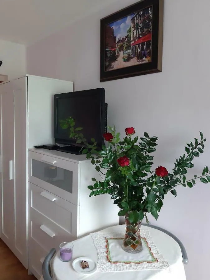 Homestay Pokoje Kwiatowe Chwaszczyno Apartment Poland