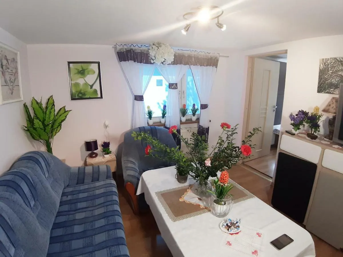 Pokoje Kwiatowe Chwaszczyno Apartment Homestay